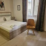 Hotel Priyateli - Friends