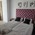 Hotel Priyateli - Friends
