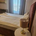 Priyateli - Friends Hotel
