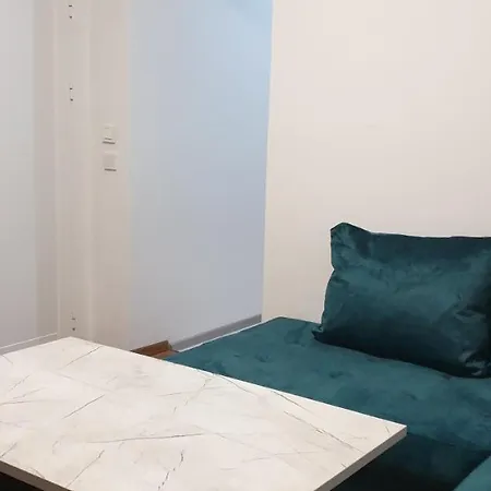 Priyateli - Friends Hotel