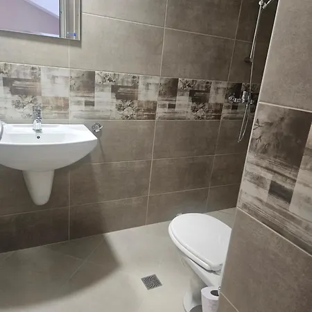 Готель Priyateli - Friends