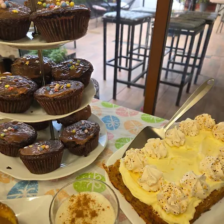 Priyateli - Friends 2*